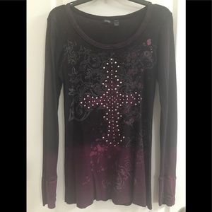 Cute long sleeve top!